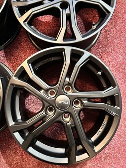 5x114,3 R16 originál alu Toyota Corolla - TPMS - ET40 - 3