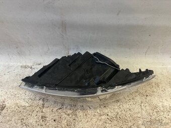 Přední pravý světlo/xenon Volvo C70 - 3