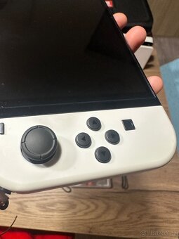 Nintendo switch OLED (stav 10/10) + hra + příslušenství - 3