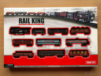 NOVÝ ELEKTRICKÝ VLÁČEK S VÝHYBKAMI (vláčkodráha / vlak na ba - 3