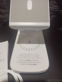 Nová  magnetická stojánková  Power banka - 3