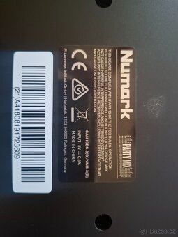 Numark party mix - 3