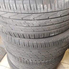 Pneu HANKOOK 235/50R19 99V - 3