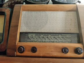 Stará -Historická rádia,kompletní,byla funkcní - 3