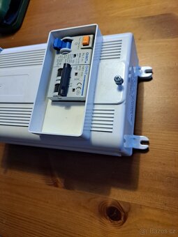 Pojistkové skříňka Dometic- nová - 3