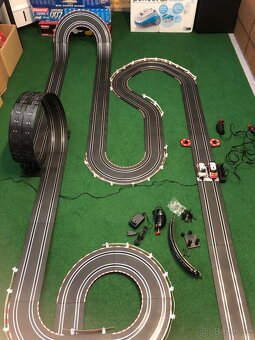 Autodráha Carrera GO -stavba 12 metrů - 3