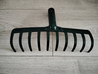Kovové hrábě - nové - 3