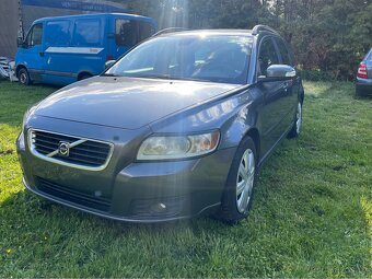 Nárazník přední VOLVO V50 - 3
