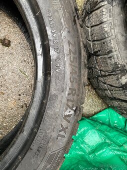 225/45 r17 - 3