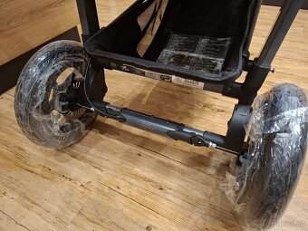 Kočárek TFK Mono Air 2020 s as Britax Römer Baby safe2 - 3