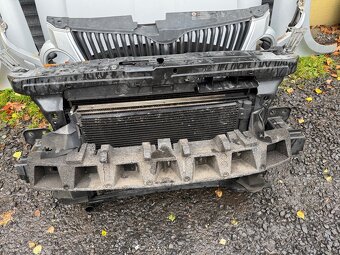 Předek Škoda Yeti 2009-2013 - 8E8E - 3