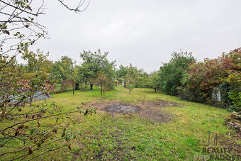 Prodej stavebního pozemku v klidné části Šternberka, stavebn - 3