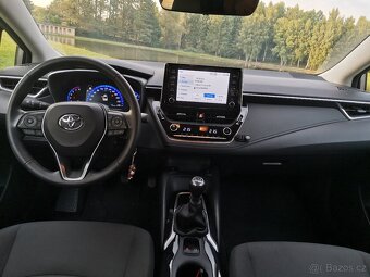 Toyota Corolla SDN 1.6 Valvematic Comfort Tech + Style - 3