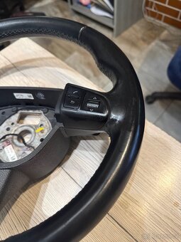 MF volant s padly Octavie 2 - 3