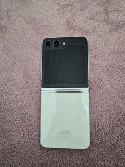 Samsung Z flip 5 256 GB - 3