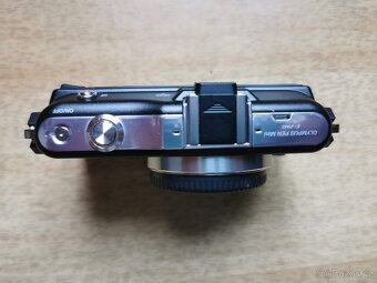 Olympus Pen E-PM1 - 3