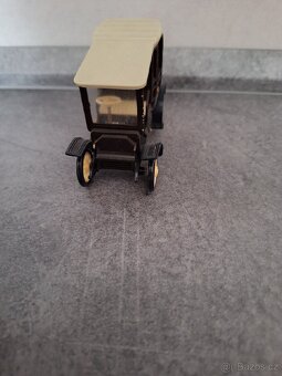 Staré autíčko Igra - 3