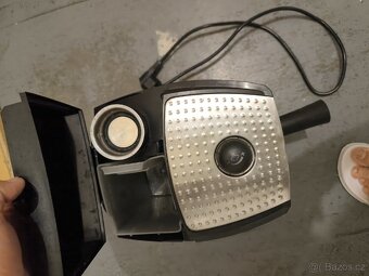 Kávovar DeLonghi - 3