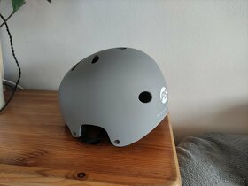 Spotovní helma - 3