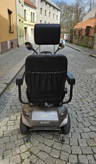 Elektrický čtyřkolový skútr - 3