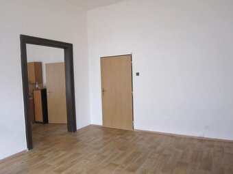 Pronájem bytu 3+kk, 82 m2, ulice Pernerova ul, Pardubice - 3