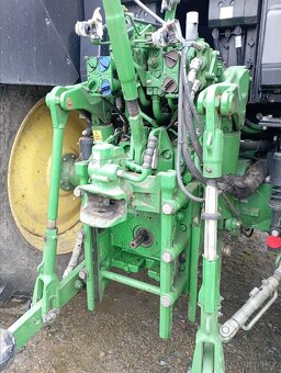 John Deere 6120M traktor s čelním nakladačem - 3