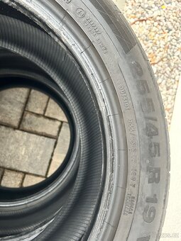 CONTINENTAL 255/45 R19 Letní pneu - celá sada - 3