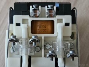 Vzduchový stykač V40E 40 A / 220 V / 50 Hz - 3
