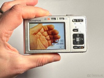 Olympus Fe-20 - 3