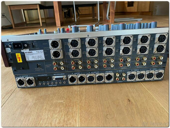 Mixážní pult Studer A779 (podobný Revox C279), analogový 6ka - 3