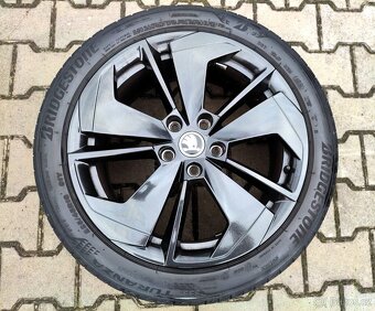 Disky originální Škoda Octavia IV RS 5x112 R18 Comet - 3