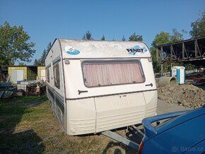 Obytný přívěs karavan - 3
