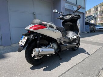 Yamaha Xmax 250 - 3