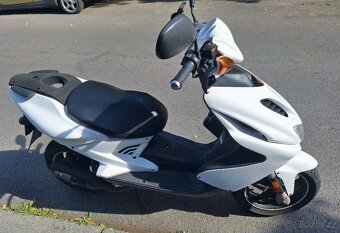 Skútr Yamaha Aerox 50cc, Top stav - 3