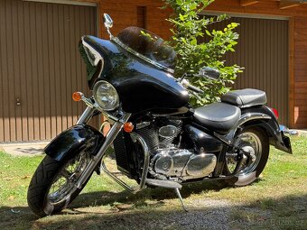 Suzuki C800 Intruder - 3