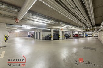 Prodej, ostatní/garážové stání, 13 m2, Mojmírovo náměstí 310 - 3