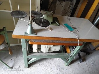 Funkční šicí stroje Minerva - 3