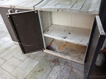 Plastovy zahradni box - 3