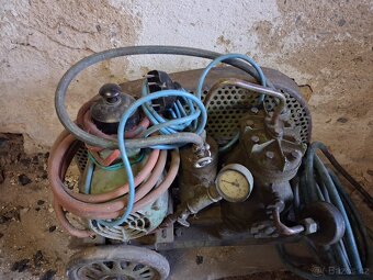 STARÝ KOMPRESOR - funkční - 3