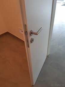Dveře interiér SAPELI 700x2100 bílé (1x pravé, 1x levé) - 3