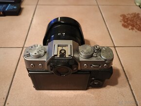Set Fuji XT20 s 18-55 2.8-4 najezd 7633 - 3