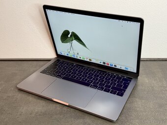 MacBook Pro 13'' 2019 / i5 / 16GB / 512GB SSD / Space Gray - 3
