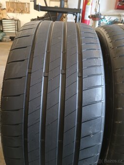 2xletní pneu 235/35/19.Bridgestone. - 3
