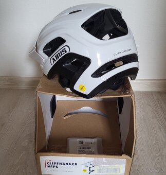 Nová cyklistická helma Abus Cliffhanger MIPS, vel. 57-61 - 3