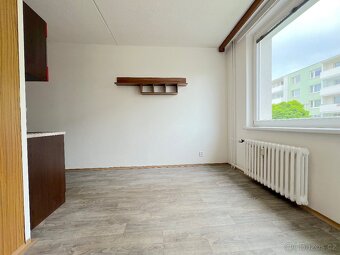Pronájem bytu 1+1, 36 m2 - ul. Dukelských Bojovníků, Znojmo - 3