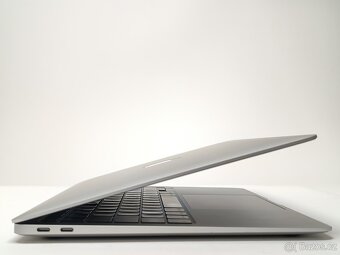 ZÁRUKA/MacbookAir13.3"/M1/8GB RAM/256GB SSD/CZ - 3