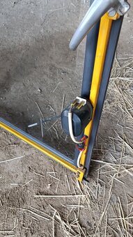 Okno kabiny DH 113 - 3