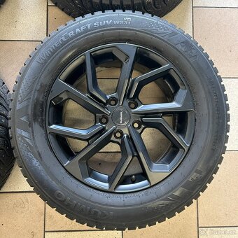 Subaru Outback zimní sada kol KUMHO (hřeby) 225/65/R17 - 3