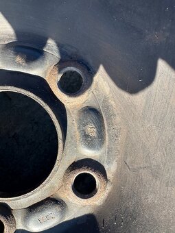 Prodám plechové disky Ford R15 - 3