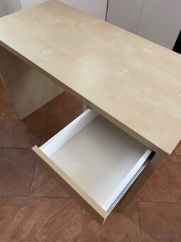 Pracovní/PC stůl - 3